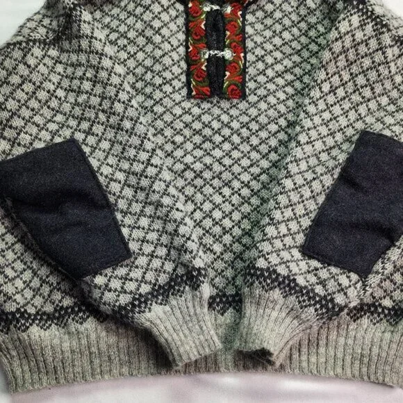 Vintage Volund Norway Thick Wool Sweater (M)